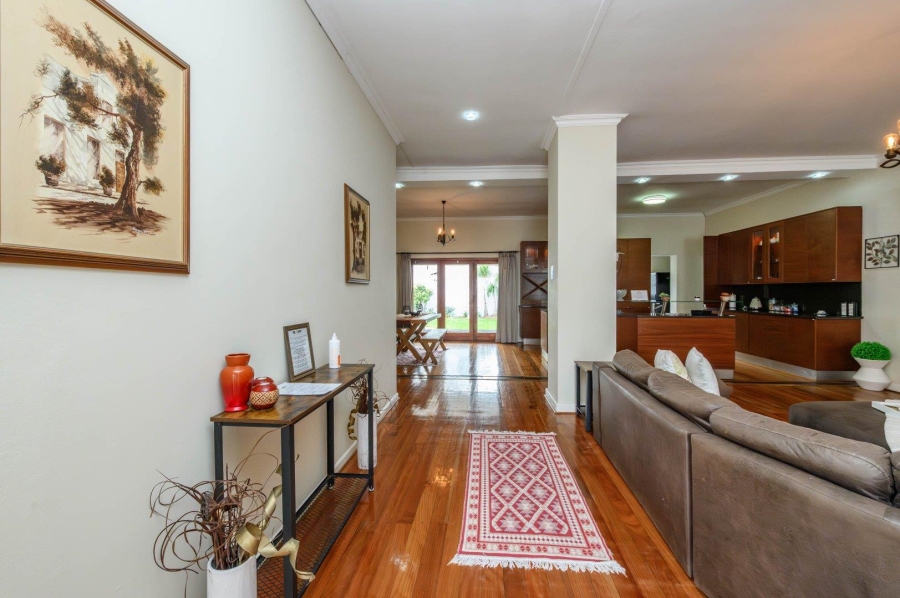 5 Bedroom Property for Sale in Mill Park Eastern Cape